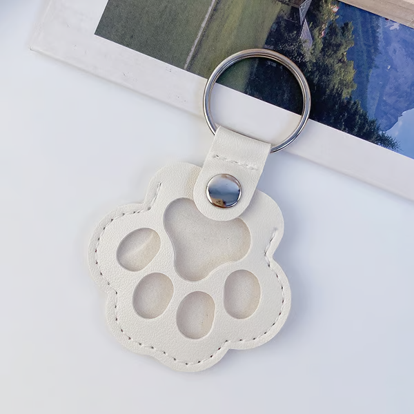 (🌲Early Christmas Sale- 49% OFF) Cats & Dogs Paw Shaped Leather Keychain