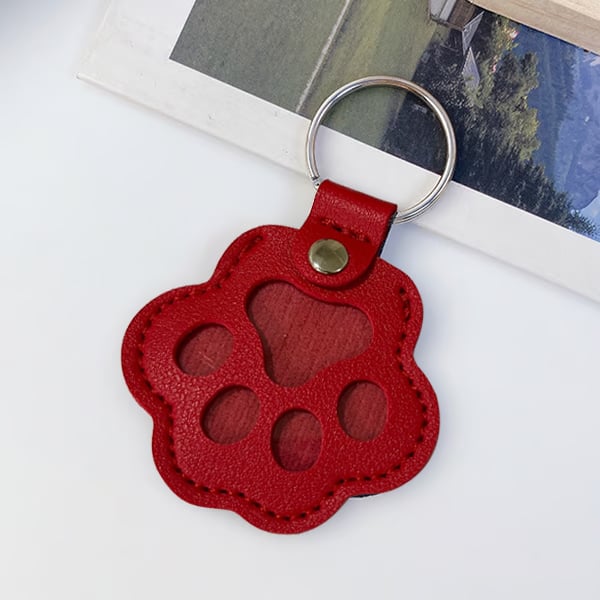 (🌲Early Christmas Sale- 49% OFF) Cats & Dogs Paw Shaped Leather Keychain