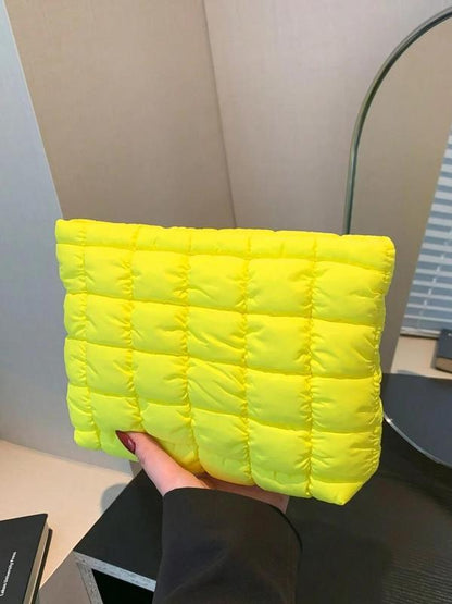 Solid Color Quilted Clutch – Large-Capacity Travel Zipper Bag for Women & Girls, Perfect Christmas Gift 2025